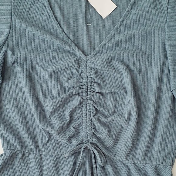 AMERICAN RAG Ruched Top - Picture 4 of 9